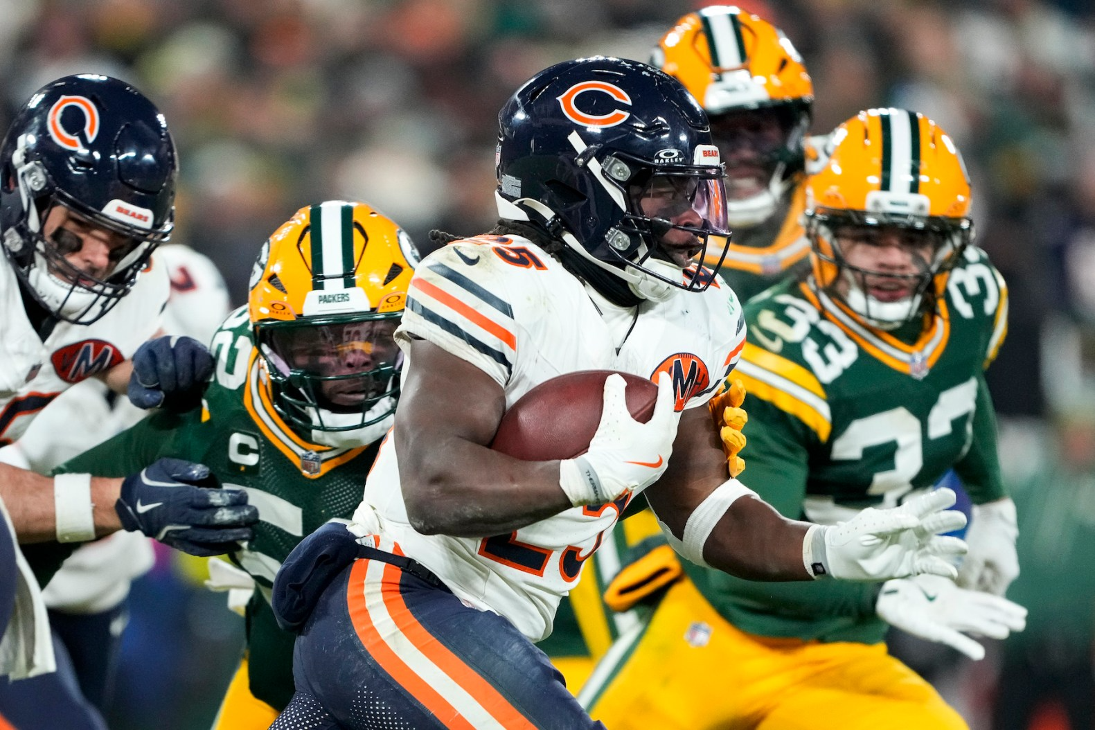 where can i watch the bears game today